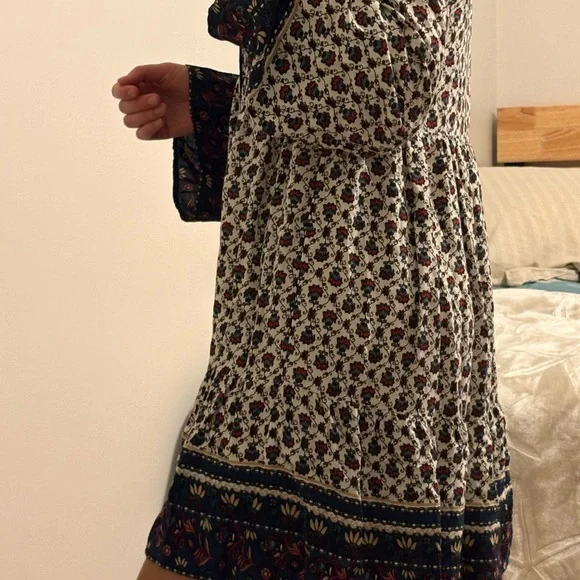 Bohemian Long Sleeve Dress with Lace-Up Detail - Picture 4 of 5